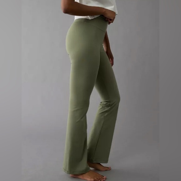AE The Everything Highest Waist Flare Legging - Picture 1 of 7